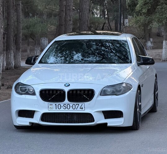 BMW 528 2013, 350,000 km - 2.0 л - Bakı