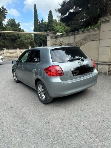 Toyota Auris 2009, 295,000 km - 1.4 л - Bakı