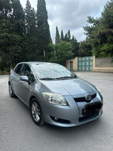 Toyota Auris 2009, 295,000 km - 1.4 л - Bakı