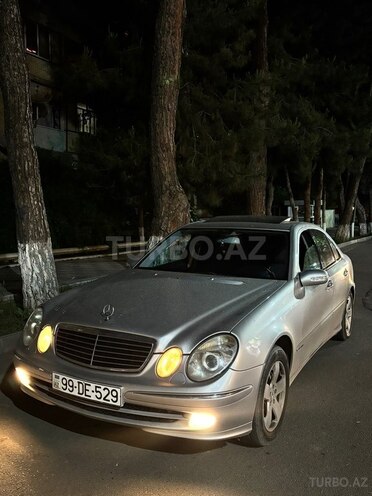 Mercedes E 240 2003, 290,000 km - 2.6 l - Ağstafa