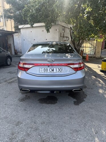 Hyundai Grandeur 2015, 175,000 km - 2.2 l - Bakı