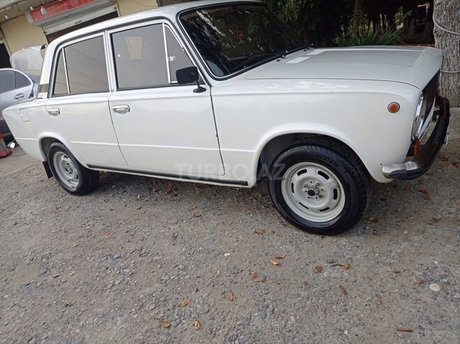 LADA (VAZ) 21011 1976, 100,000 km - 1.3 л - Saatlı