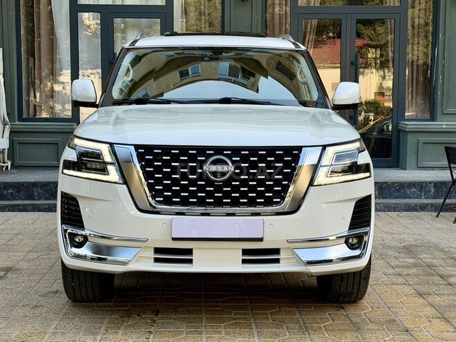 Nissan Patrol 2013, 256,565 km - 5.6 l - Bakı