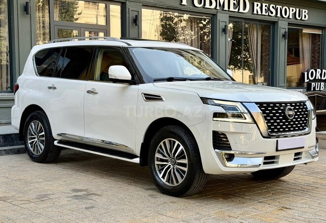 Nissan Patrol 2013, 256,565 km - 5.6 l - Bakı