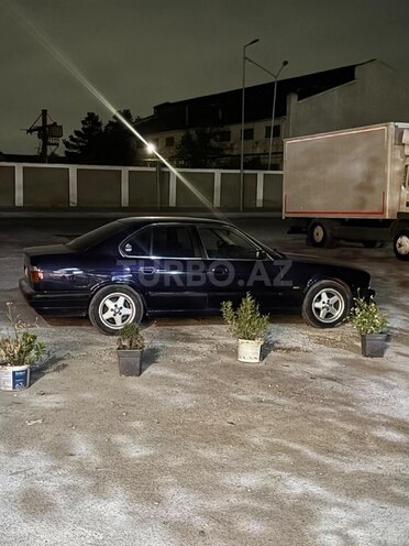 BMW 520 1992, 257,500 km - 2.0 l - Bakı