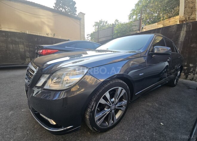 Mercedes E 220 2009, 371,000 km - 2.1 л - Bakı