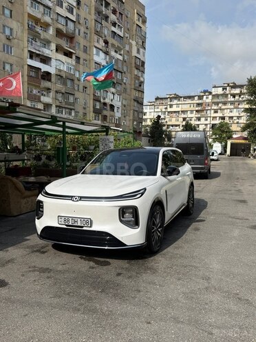 Changan  2025, 13,000 km - 1.5 л - Bakı