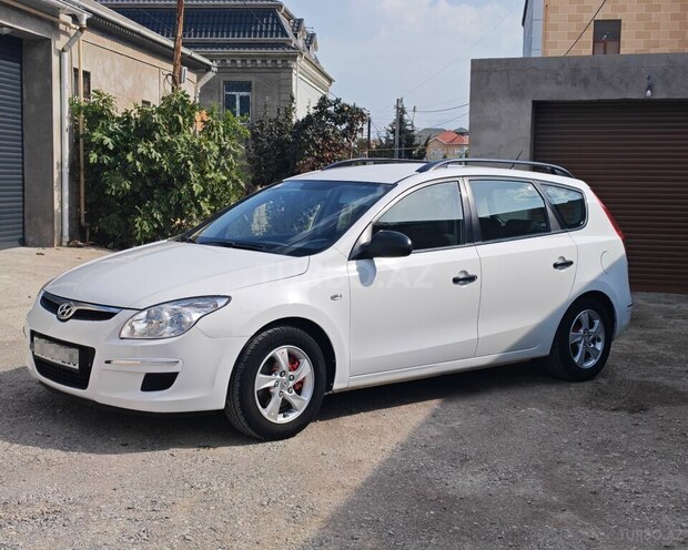Hyundai i30 2009, 285,000 km - 1.4 l - Bakı