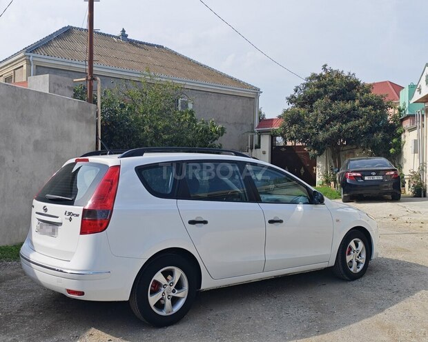 Hyundai i30 2009, 285,000 km - 1.4 l - Bakı