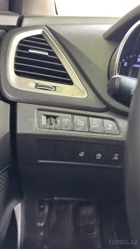 Hyundai Santa Fe 2015, 215,000 km - 2.2 л - Bakı