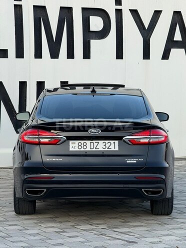 Ford Fusion (North America) 2020, 109,000 km - 2.0 л - Bakı