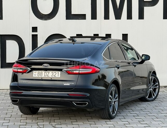 Ford Fusion (North America) 2020, 109,000 km - 2.0 л - Bakı