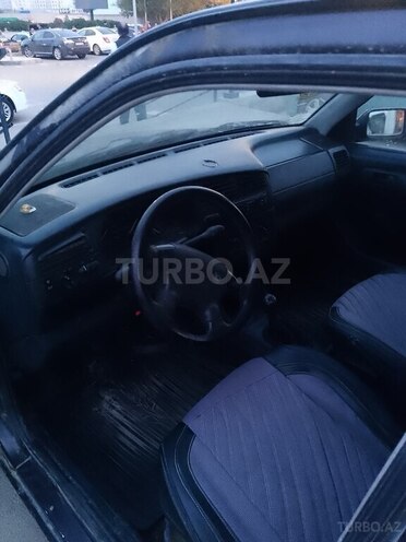 Volkswagen Golf 1993, 232,810 km - 1.8 l - Bakı