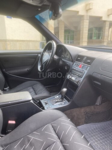 Mercedes C 220 1999, 250,000 km - 2.2 л - Sumqayıt