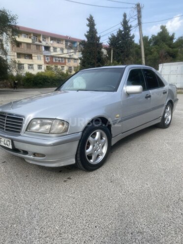 Mercedes C 220 1999, 250,000 km - 2.2 л - Sumqayıt