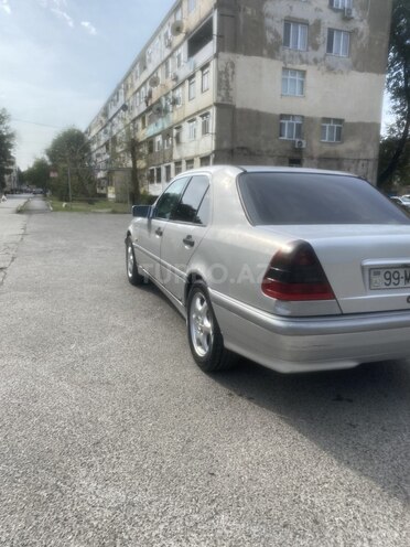 Mercedes C 220 1999, 250,000 km - 2.2 л - Sumqayıt
