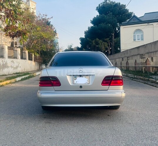 Mercedes E 320 2000, 376,000 km - 3.2 l - Bakı