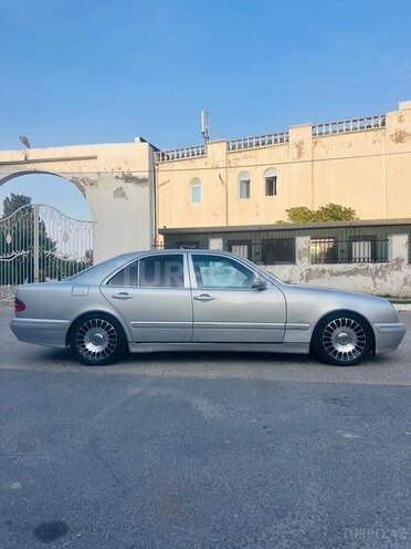 Mercedes E 320 2000, 376,000 km - 3.2 l - Bakı
