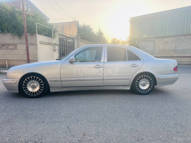 Mercedes E 320 2000, 376,000 km - 3.2 l - Bakı
