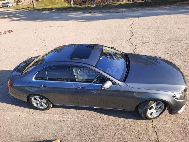 Mercedes E 300 2017, 165,000 km - 2.0 л - Quba