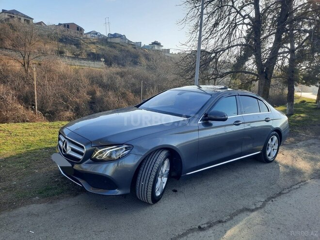 Mercedes E 300 2017, 165,000 km - 2.0 л - Quba