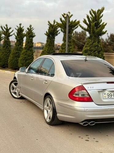 Mercedes E 240 2003, 281,000 km - 2.6 l - Bakı