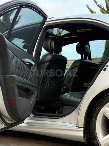Mercedes E 240 2003, 281,000 km - 2.6 l - Bakı