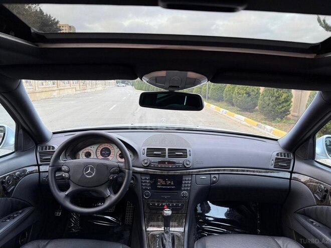 Mercedes E 240 2003, 281,000 km - 2.6 l - Bakı
