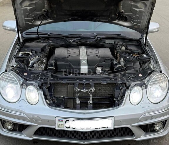 Mercedes E 240 2003, 281,000 km - 2.6 l - Bakı
