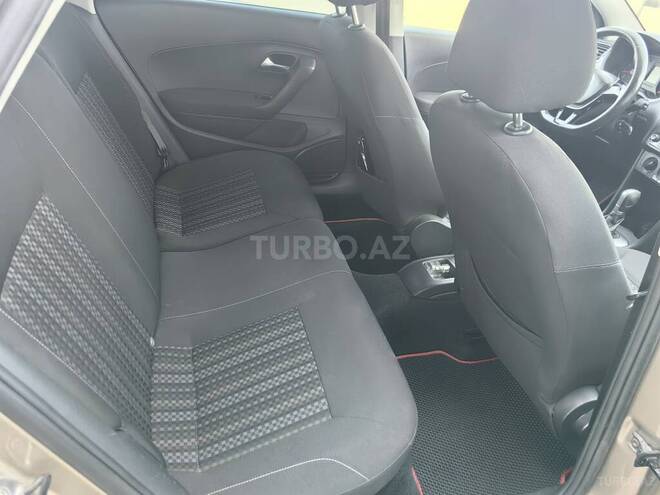 Volkswagen Polo 2018, 204,000 km - 1.6 л - Bakı