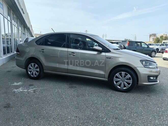 Volkswagen Polo 2018, 204,000 km - 1.6 л - Bakı