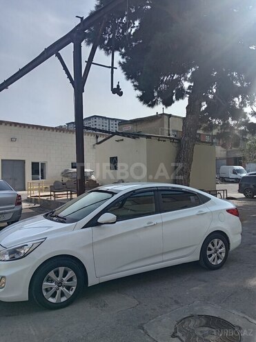Hyundai Accent 2017, 190,000 km - 1.4 л - Bakı