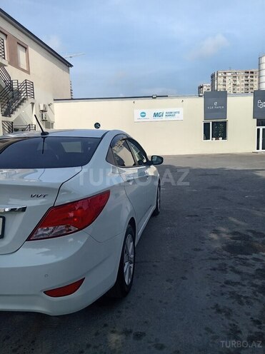Hyundai Accent 2017, 190,000 km - 1.4 л - Bakı