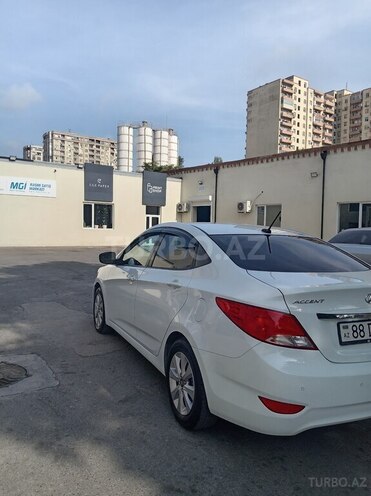 Hyundai Accent 2017, 190,000 km - 1.4 л - Bakı