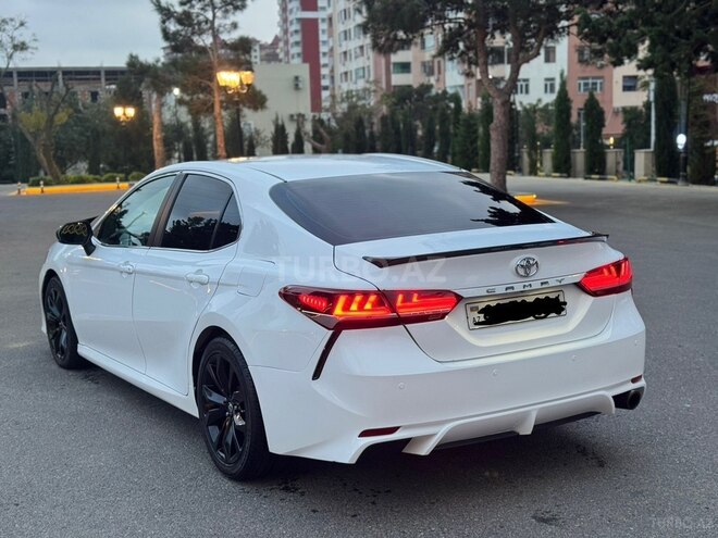 Toyota Camry 2018, 121,100 km - 2.5 л - Bakı
