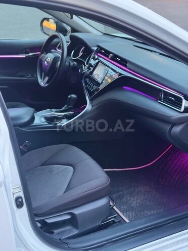 Toyota Camry 2018, 121,100 km - 2.5 л - Bakı