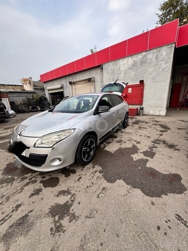 Renault Megane 2009, 397,000 km - 1.5 l - Xudat