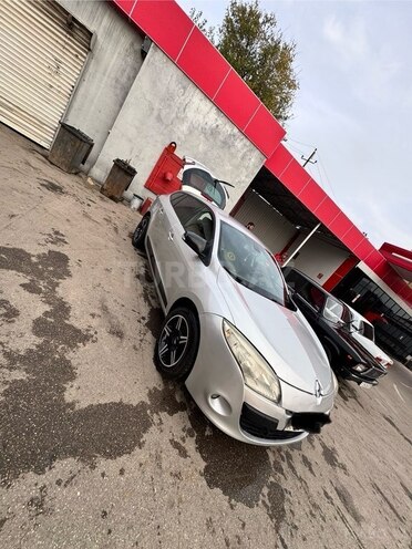 Renault Megane 2009, 397,000 km - 1.5 l - Xudat