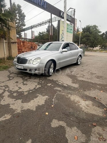 Mercedes E 220 2008, 462,372 km - 2.2 l - Qazax