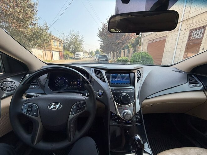 Hyundai Grandeur 2012, 205,000 km - 3.0 л - Salyan