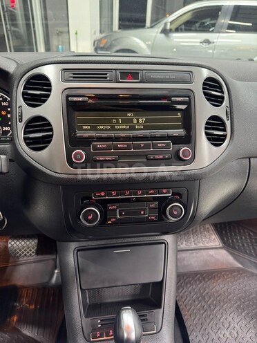 Volkswagen Tiguan 2015, 243,000 km - 1.4 l - Bakı