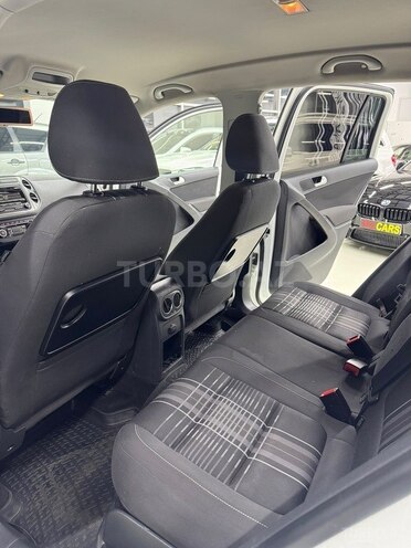 Volkswagen Tiguan 2015, 243,000 km - 1.4 l - Bakı