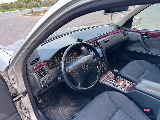 Mercedes E 240 2000, 216,000 km - 2.4 l - Sumqayıt