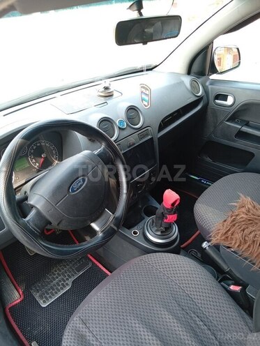Ford Fusion 2010, 300,000 km - 1.4 l - Xaçmaz