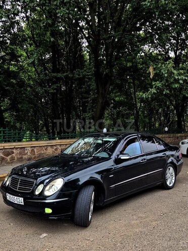 Mercedes E 270 2004, 300,000 km - 2.7 l - Tovuz