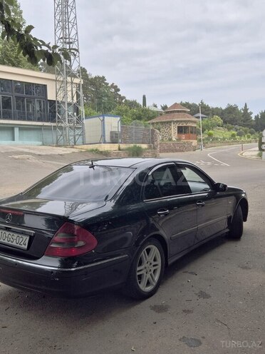 Mercedes E 270 2004, 300,000 km - 2.7 l - Tovuz