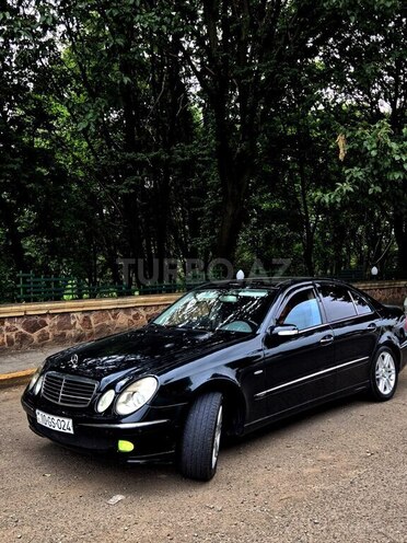 Mercedes E 270 2004, 300,000 km - 2.7 l - Tovuz