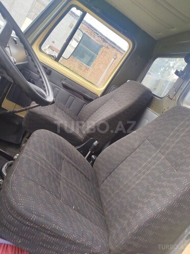 GAZ 3308 2004, 24,114 km - 4.6 l - Qax