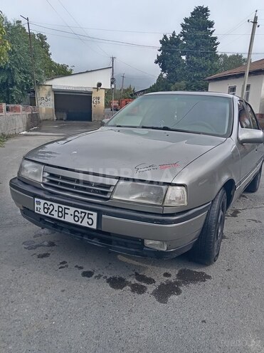 Opel Vectra 1992, 120,300 km - 2.0 л - Qax