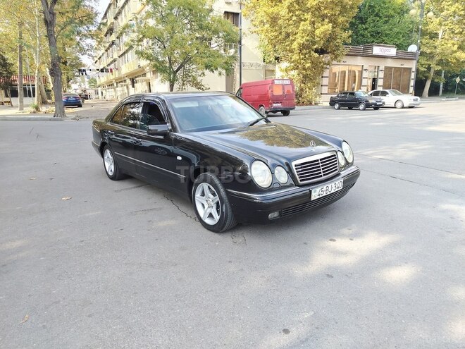 Mercedes E 240 1998, 263,586 km - 2.4 л - Mingəçevir